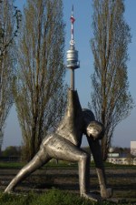 Donauturm oder Statue?